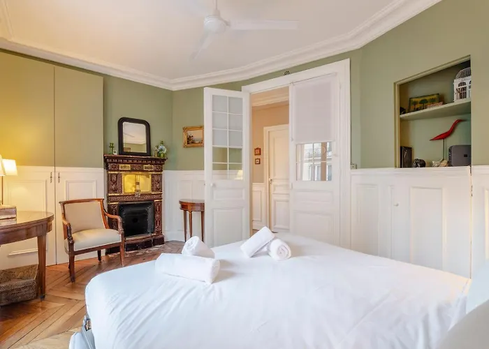 Cr57 - Rennes Elegances *