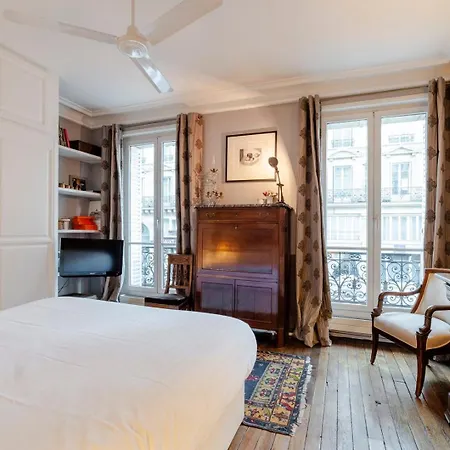 Cr57 - Rennes Elegances