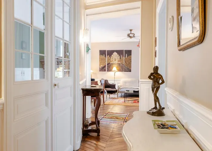 Cr57 - Rennes Elegances Paris