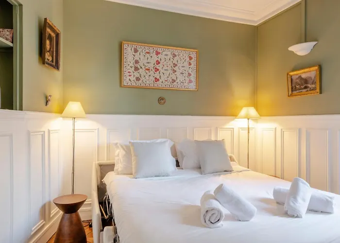 Cr57 - Rennes Elegances